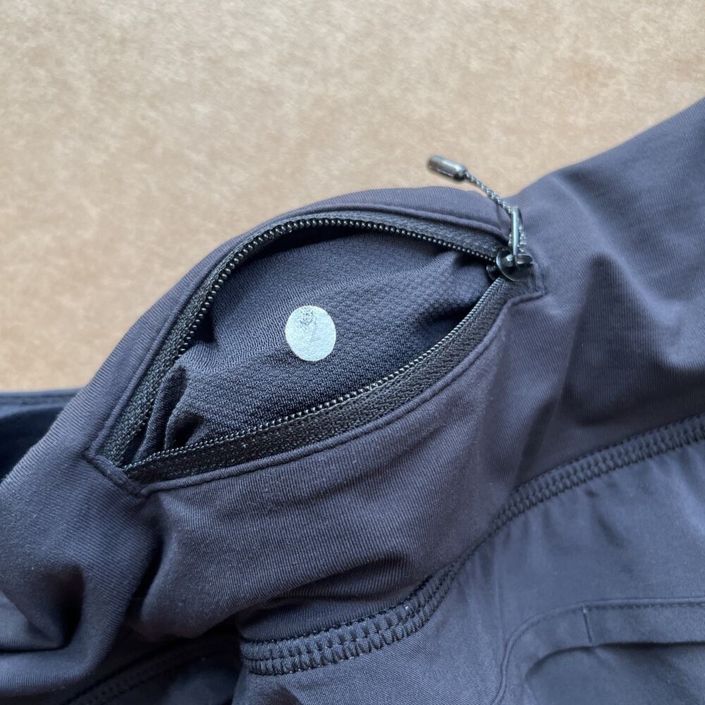 Lululemon Speed Up Short 4” Low Rise Lined Black Size 2 - Picture 5 of 11